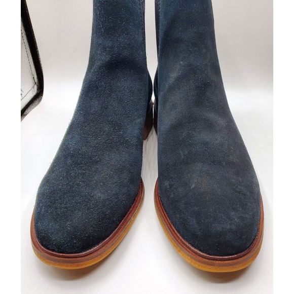 Clarks Women's Clarkdale Arlo Low Heel Ankle Boots - Black, 9 EUC - Picture 3 of 5